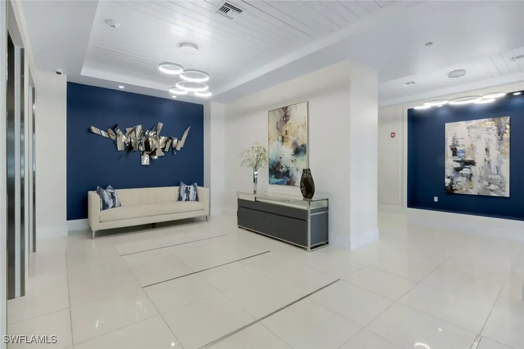 1030 3rd Avenue S Naples FL 34102