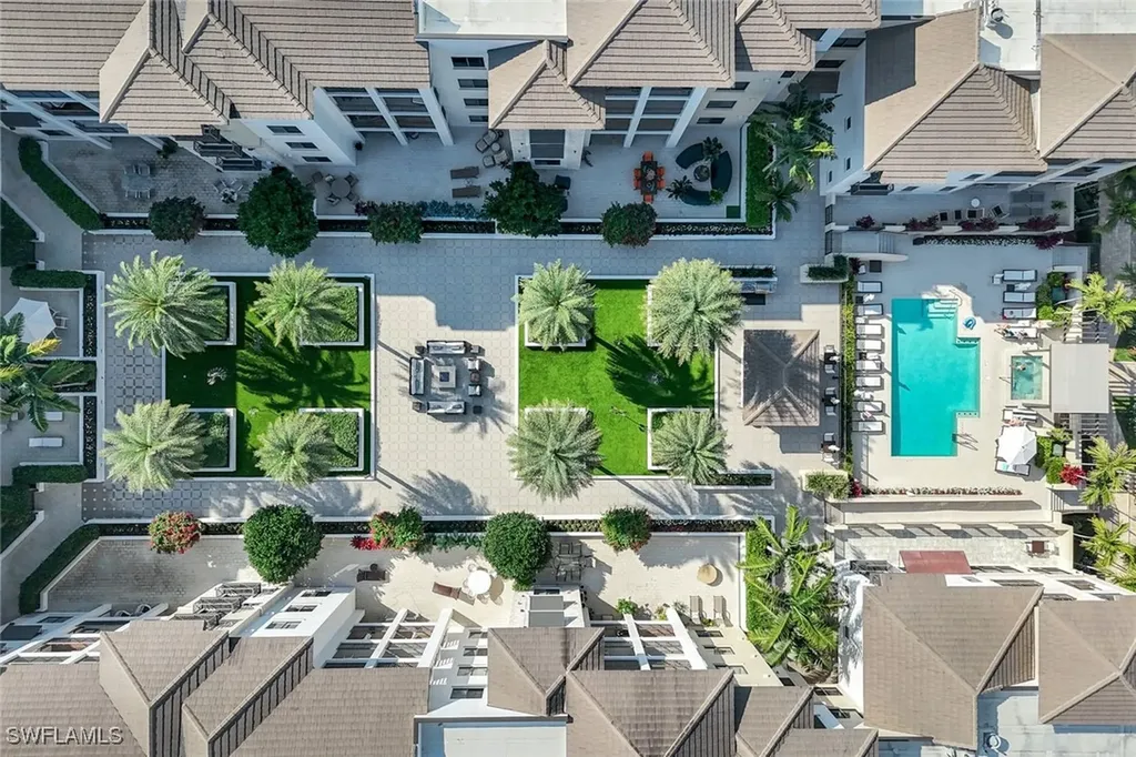 1030 3rd Avenue S Naples FL 34102