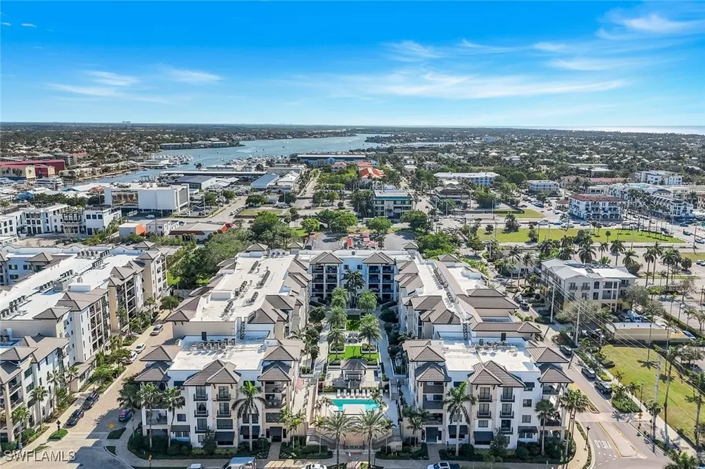 1030 3rd Avenue S Naples FL 34102
