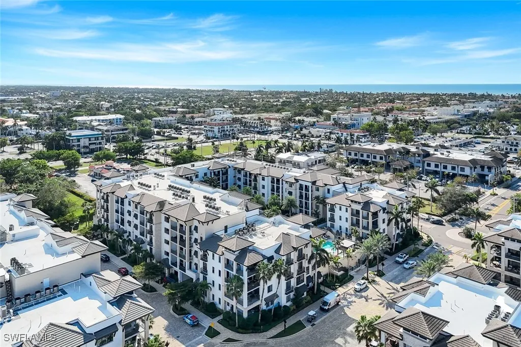 1030 3rd Avenue S Naples FL 34102