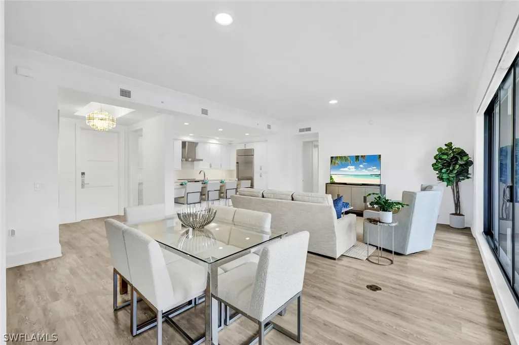 1030 3rd Avenue S Naples FL 34102