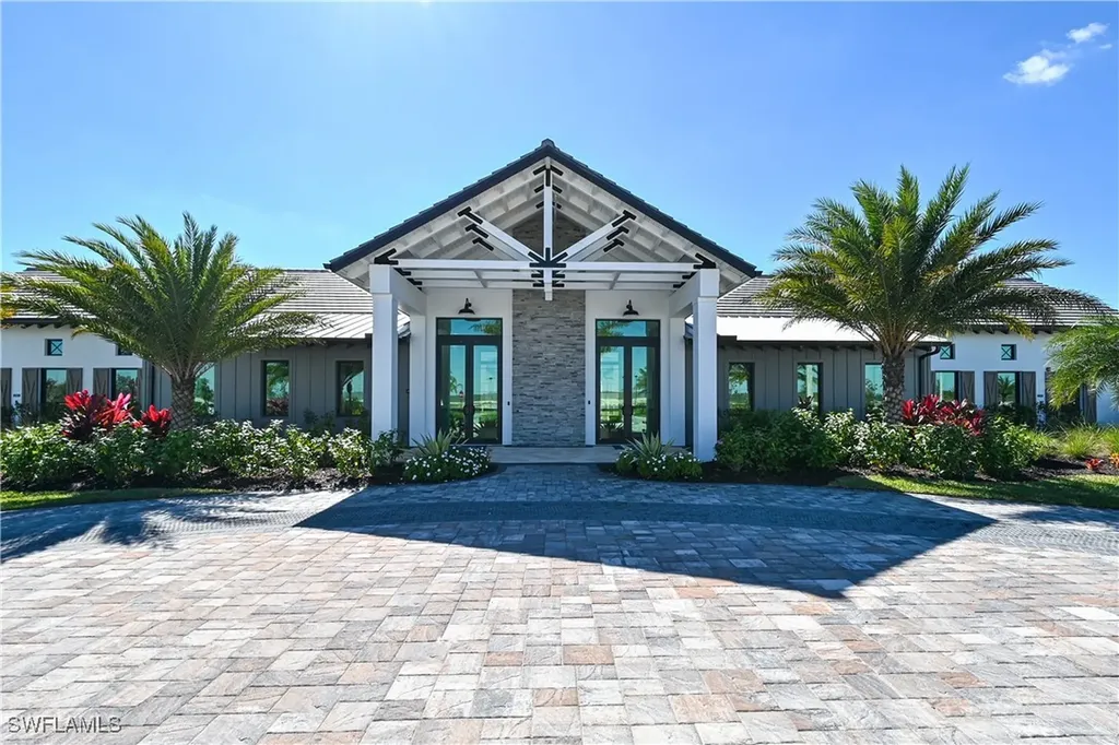 4564 Skysail Drive Naples FL 34120