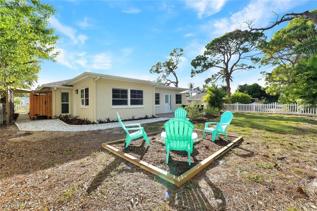 173 7th Street Bonita Springs FL 34134