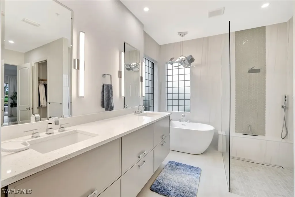 1438 Borghese Lane Naples FL 34114