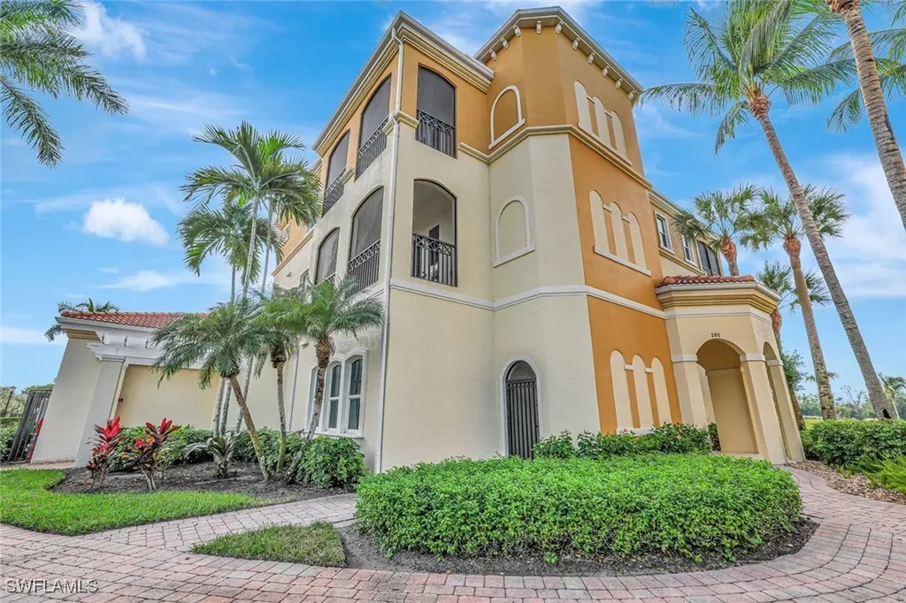 1438 Borghese Lane Naples FL 34114