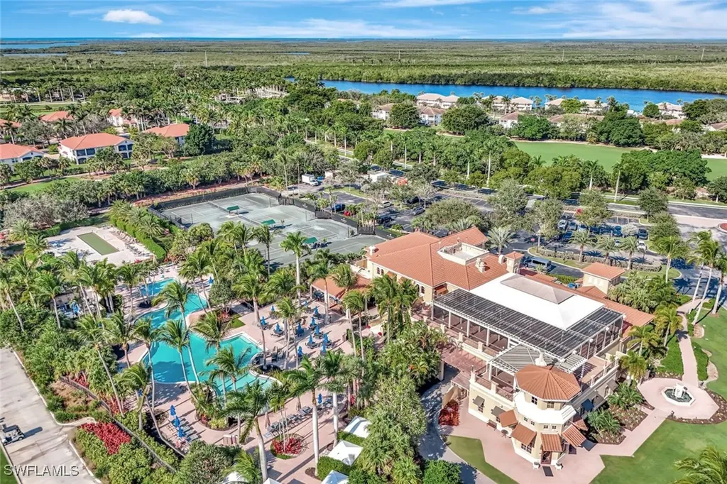 1438 Borghese Lane Naples FL 34114