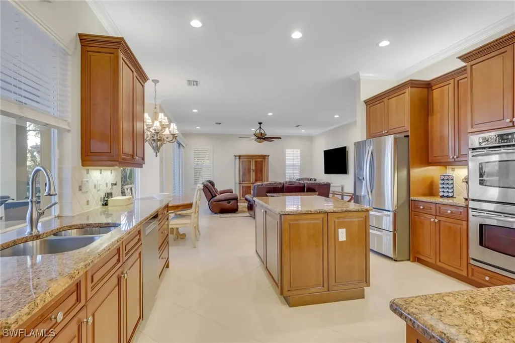 1859 Ivory Cane Point Naples FL 34119