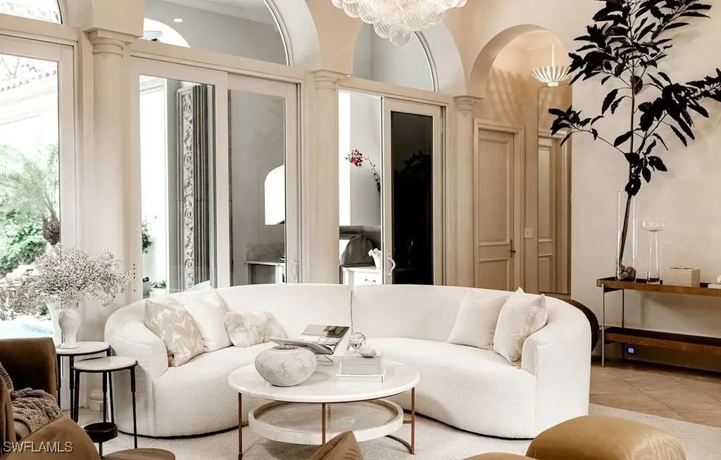 Naples FL, 15627 Villoresi Way