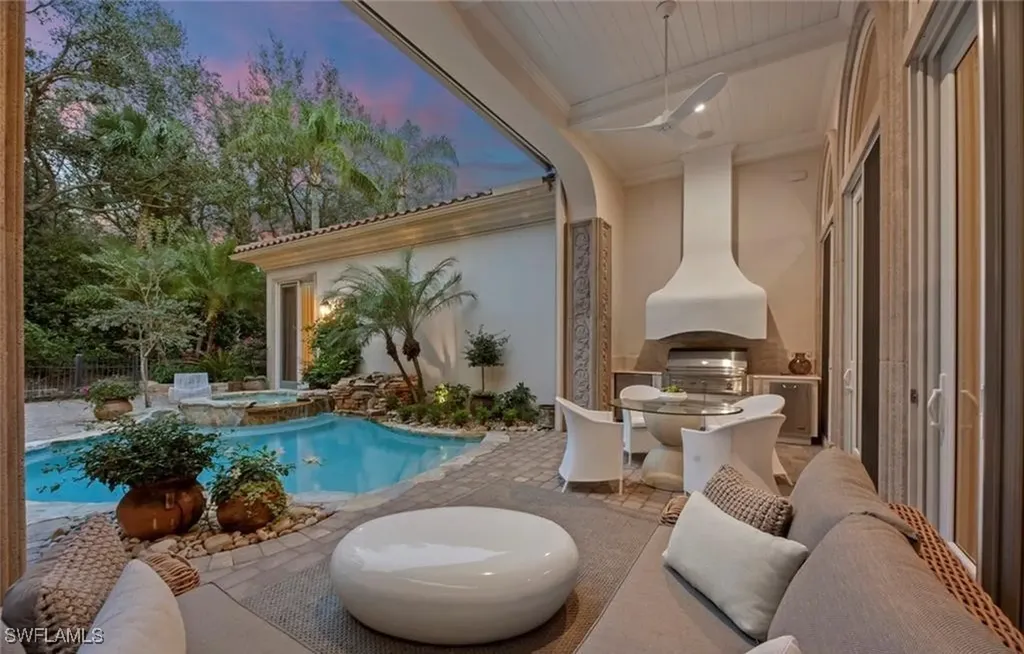 15627 Villoresi Way Naples FL 34110