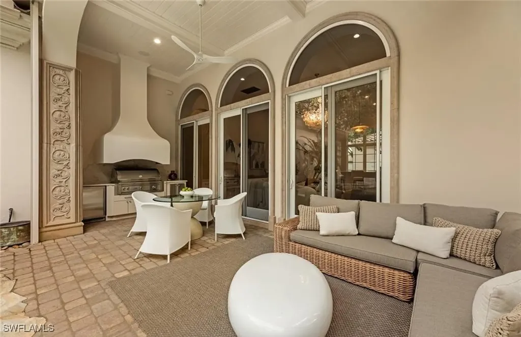 15627 Villoresi Way Naples FL 34110