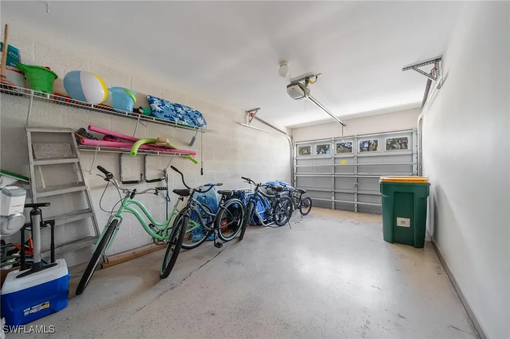 820 Meadowland Drive Naples FL 34108