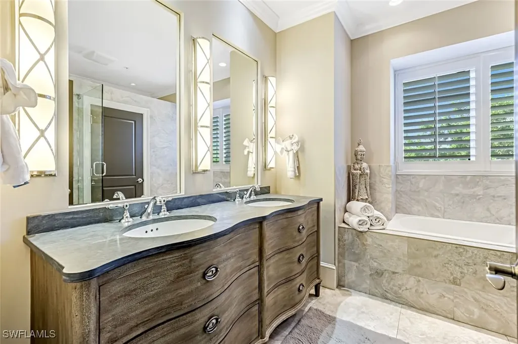 993 8th Street S Naples FL 34102