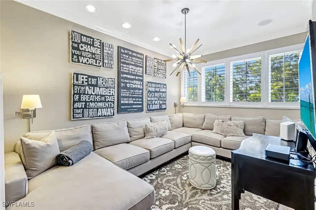 993 8th Street S Naples FL 34102