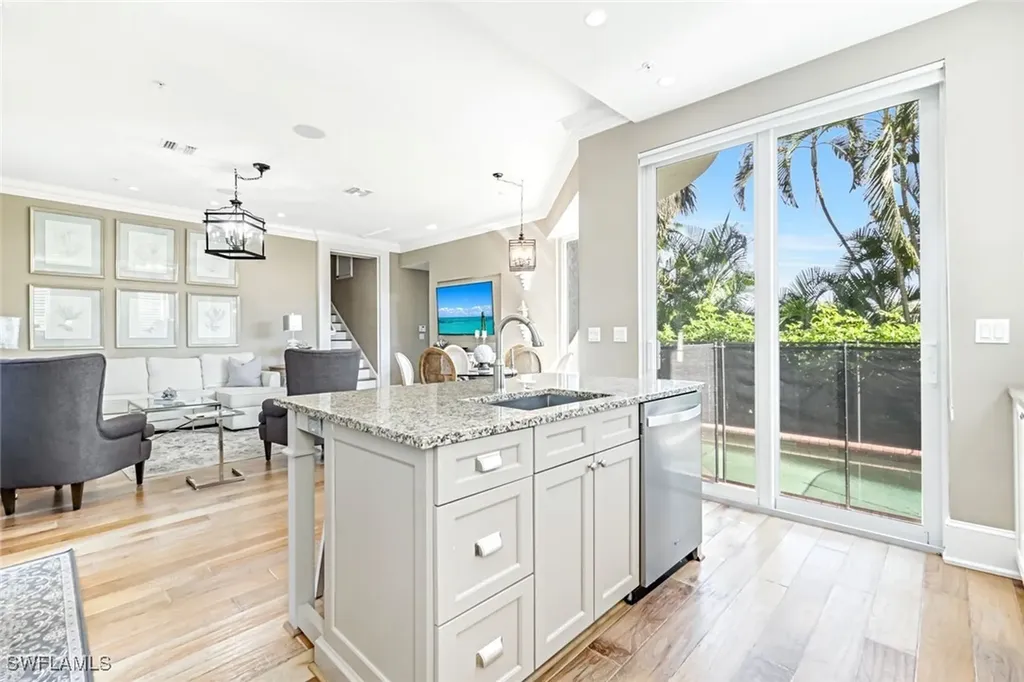 993 8th Street S Naples FL 34102