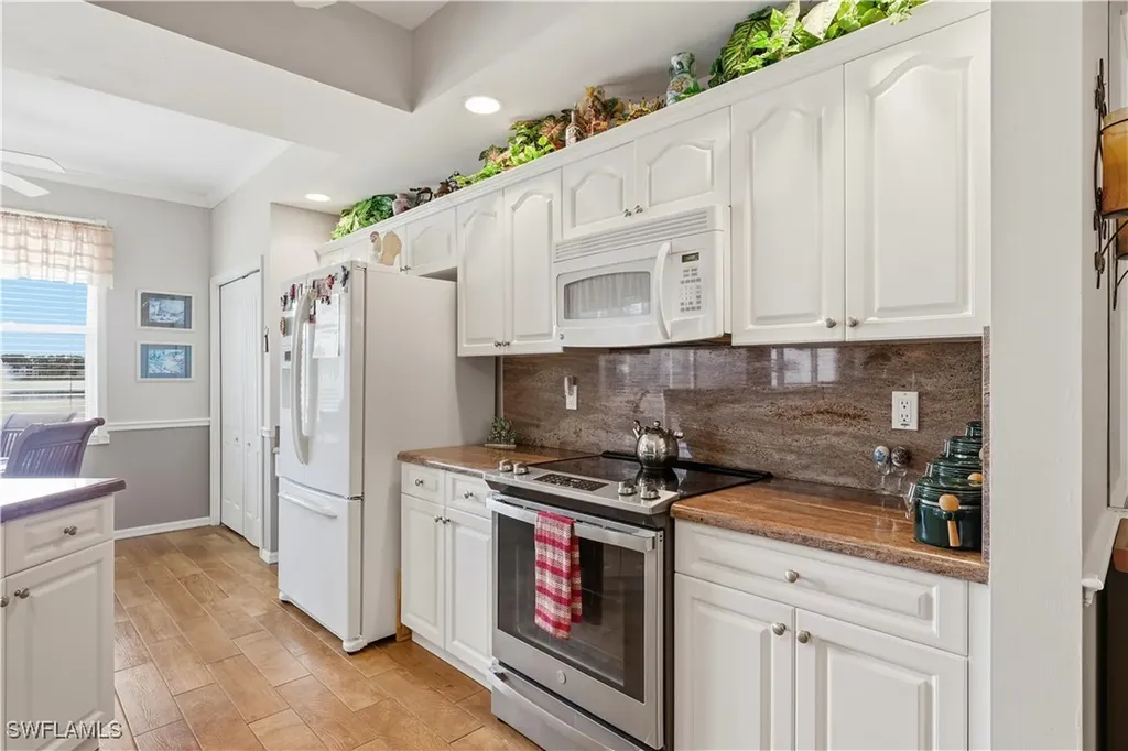 2910 Cypress Trace Circle Naples FL 34119