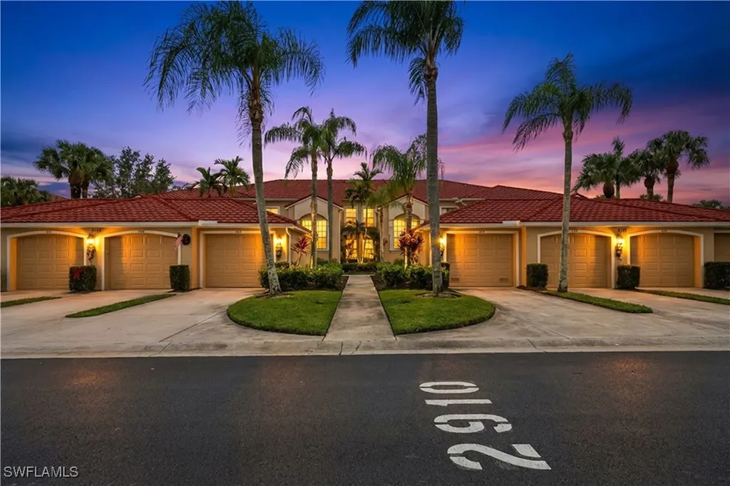 2910 Cypress Trace Circle Naples FL 34119