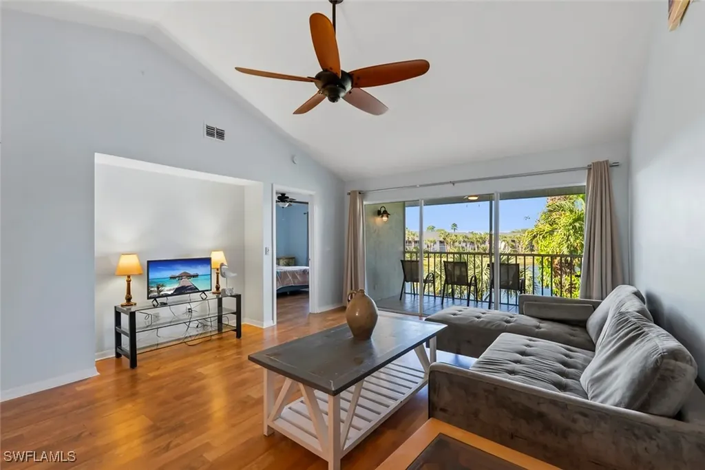 121 Gabriel Circle Naples FL 34104