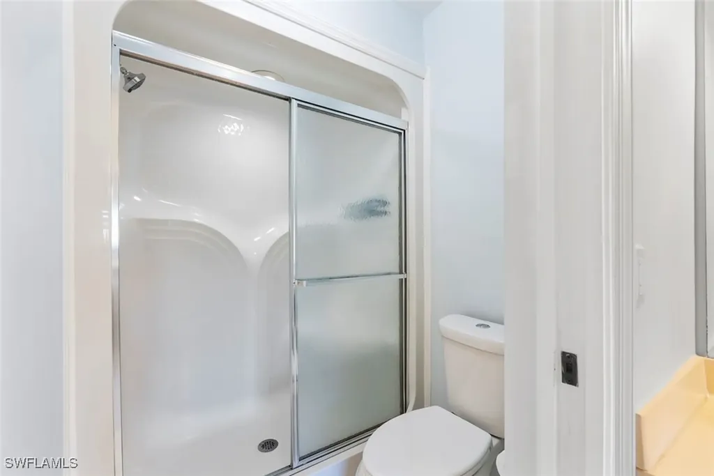 121 Gabriel Circle Naples FL 34104