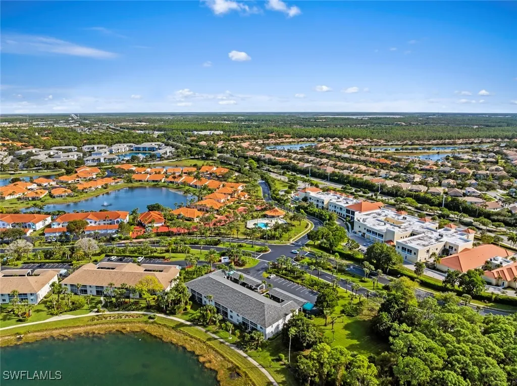 121 Gabriel Circle Naples FL 34104