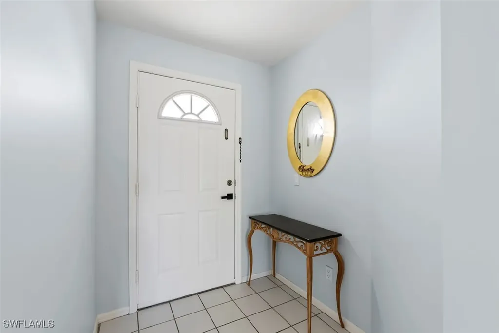 121 Gabriel Circle Naples FL 34104