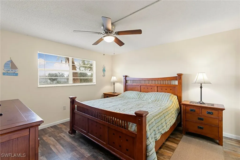 160 Turtle Lake Court Naples FL 34105