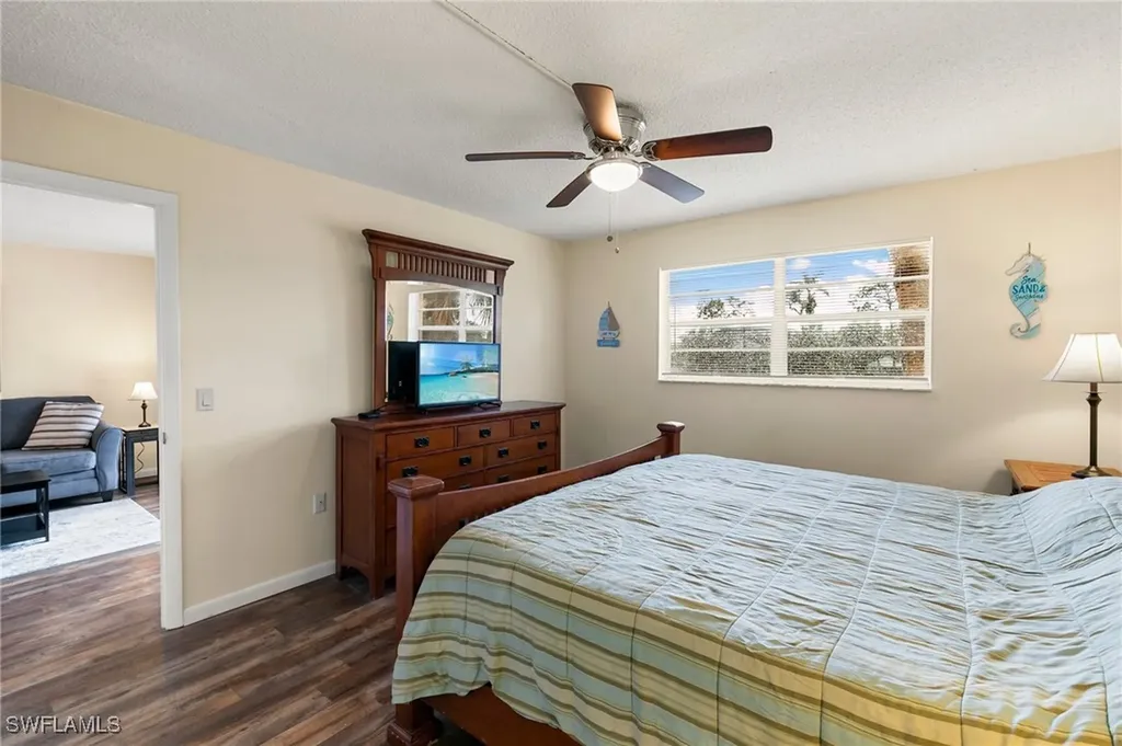 160 Turtle Lake Court Naples FL 34105