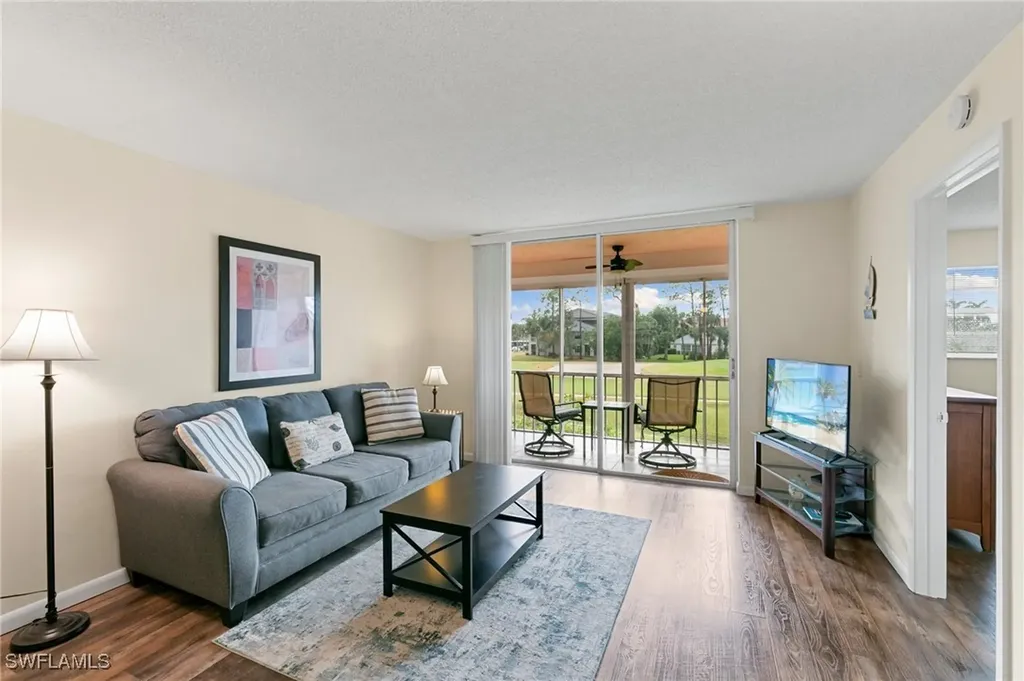 160 Turtle Lake Court Naples FL 34105