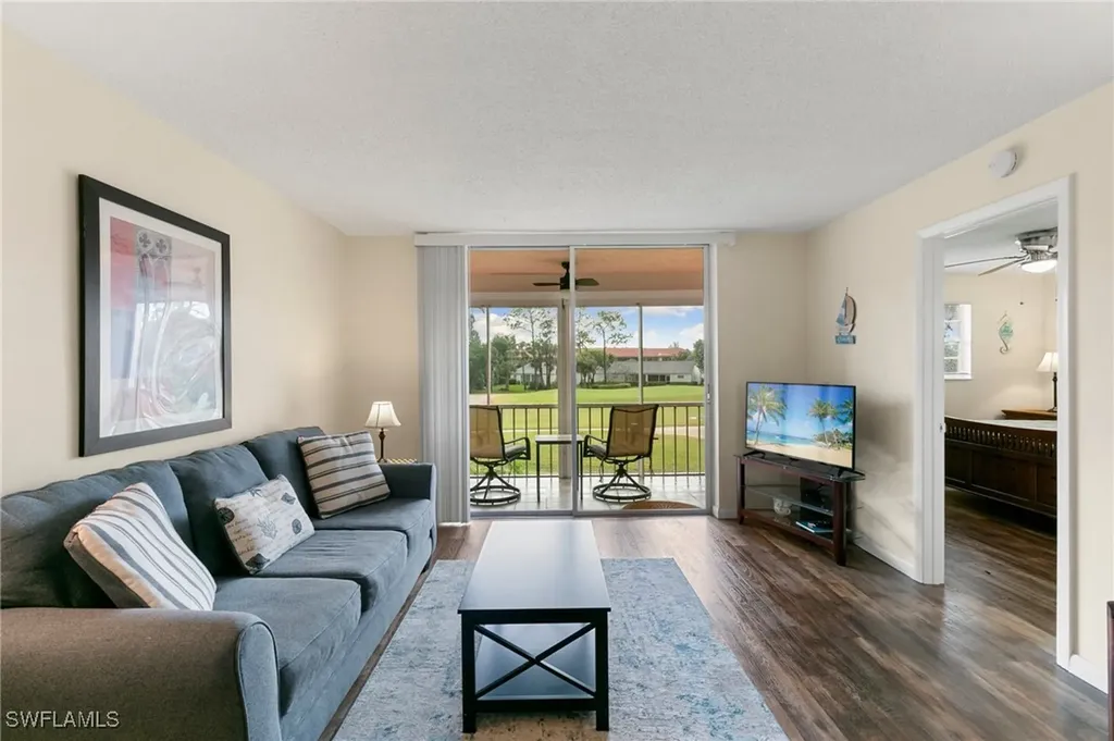 160 Turtle Lake Court Naples FL 34105