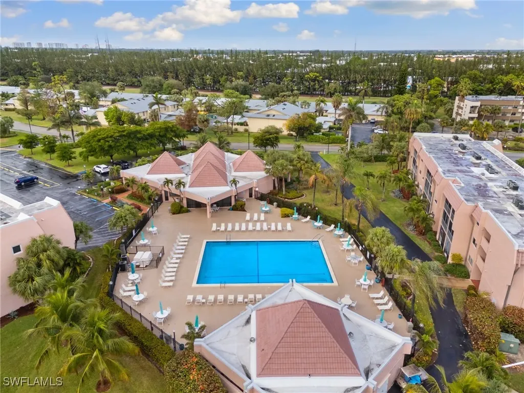 160 Turtle Lake Court Naples FL 34105