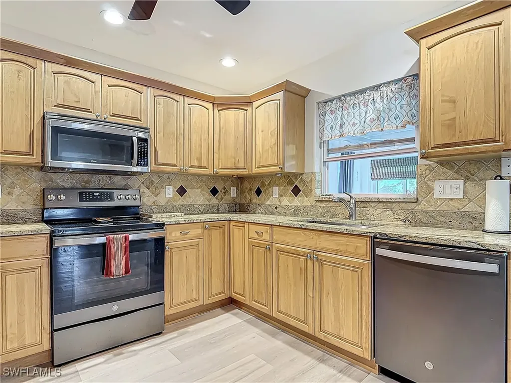 458 W Valley Drive Bonita Springs FL 34134