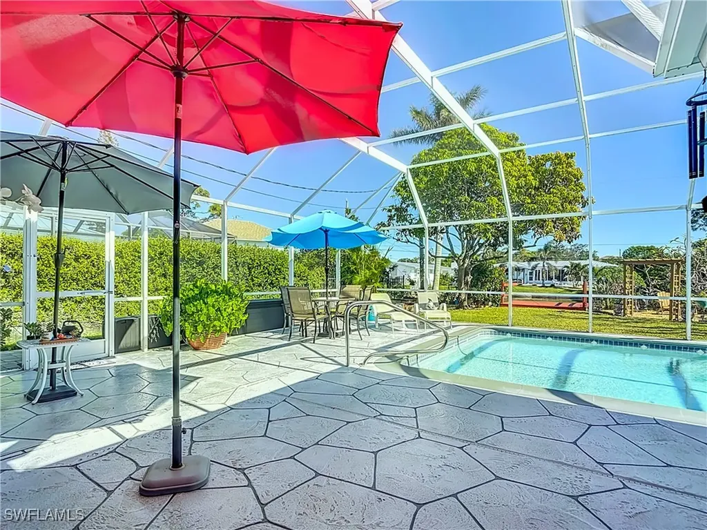 458 W Valley Drive Bonita Springs FL 34134