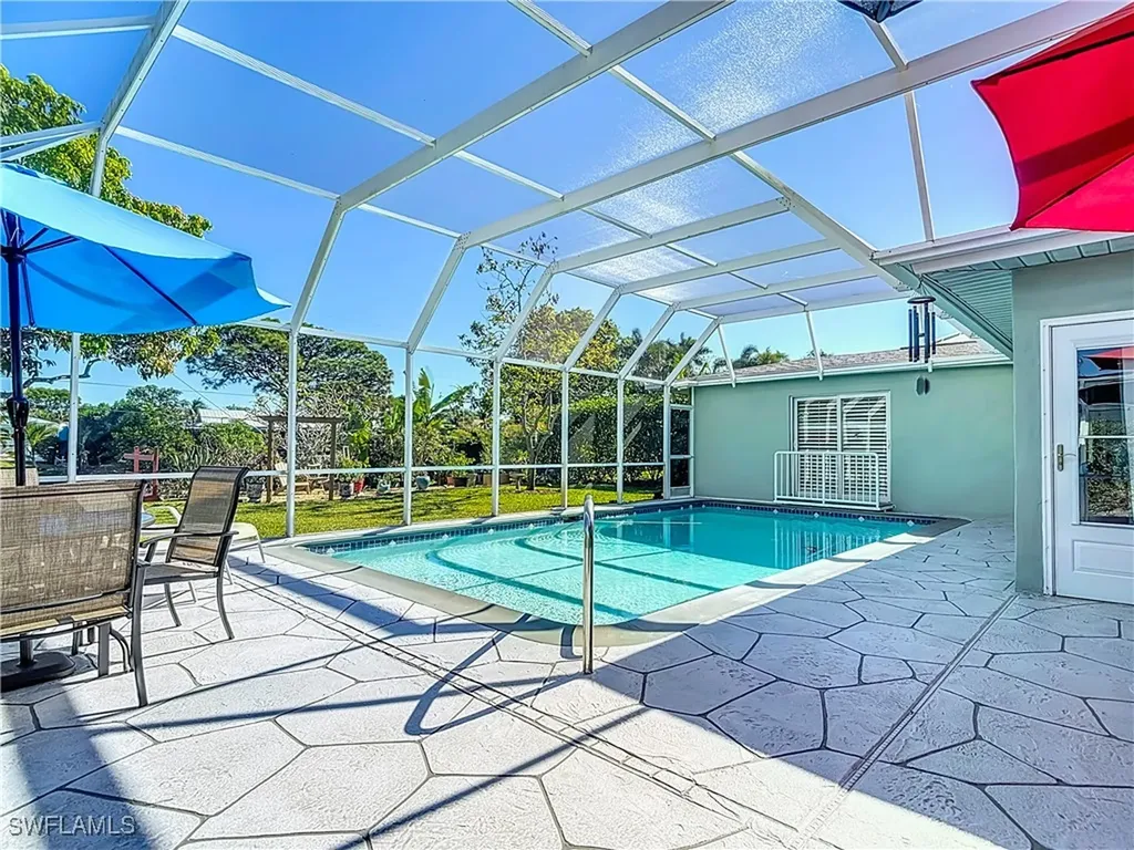 458 W Valley Drive Bonita Springs FL 34134