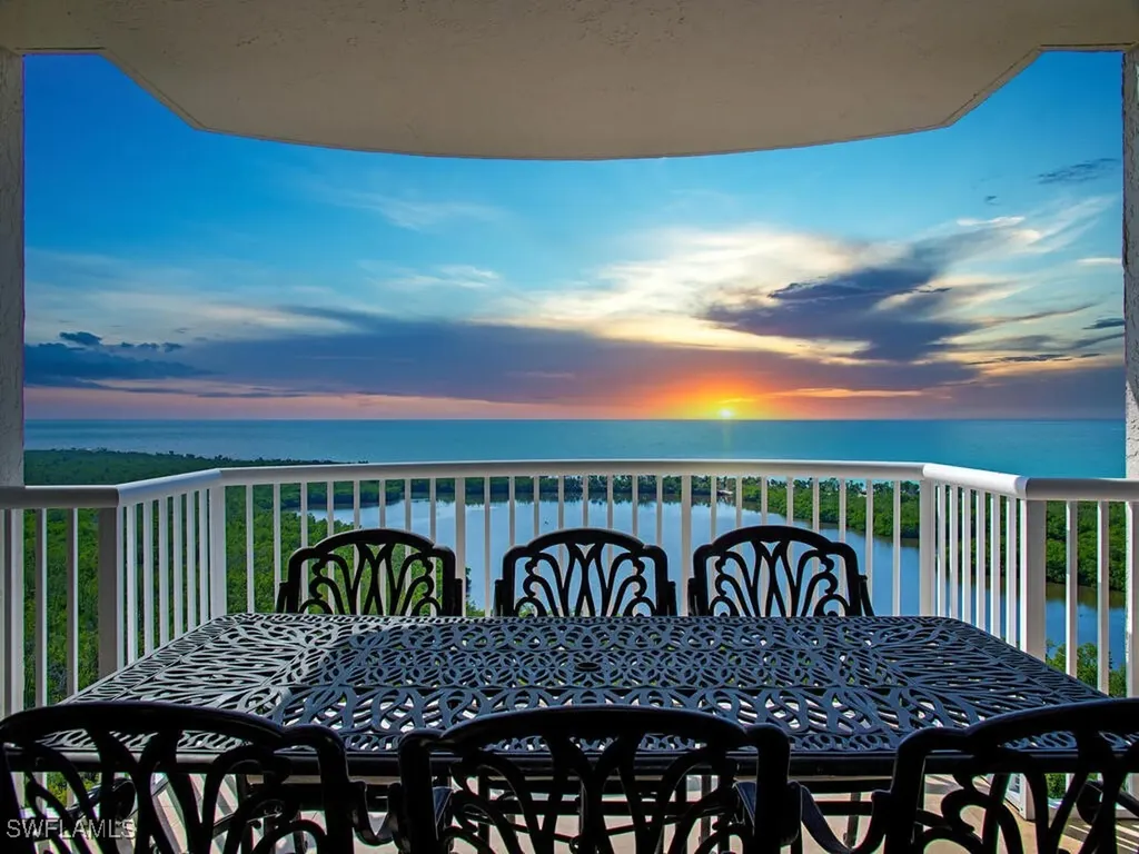 6849 Grenadier Boulevard Naples FL 34108