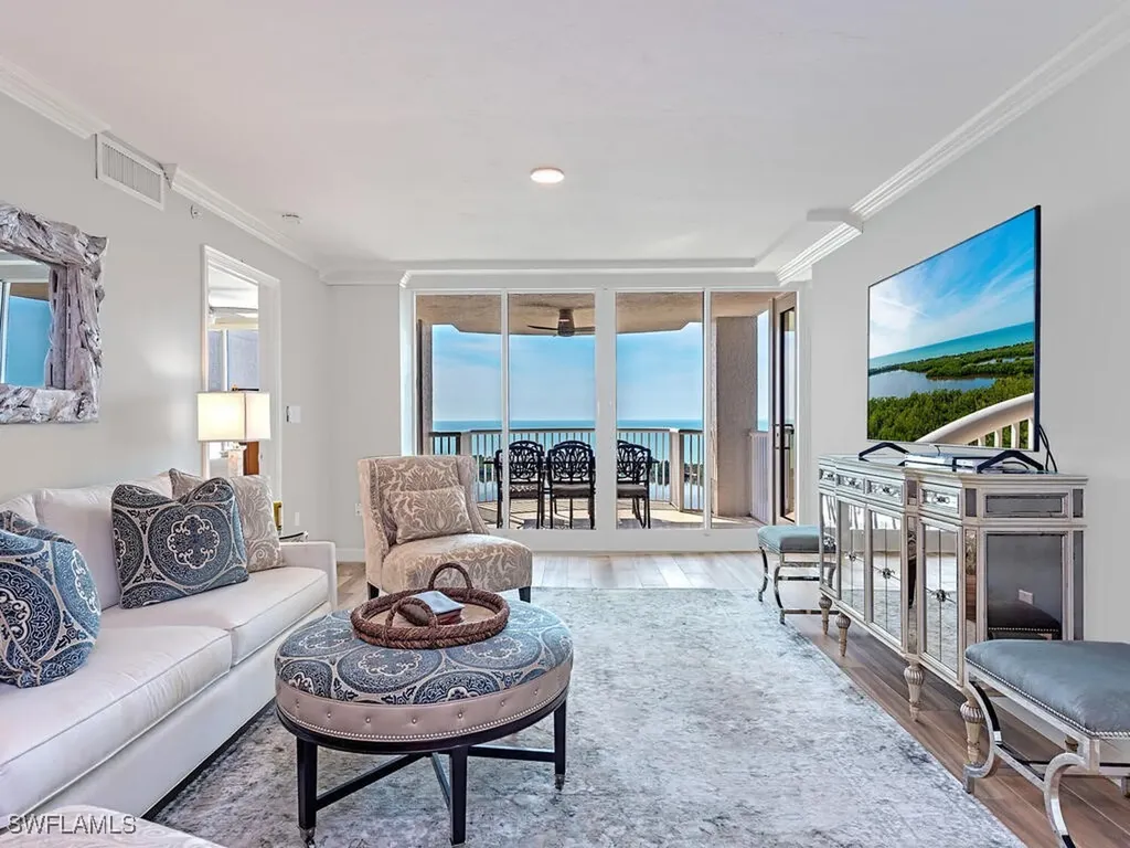 6849 Grenadier Boulevard Naples FL 34108