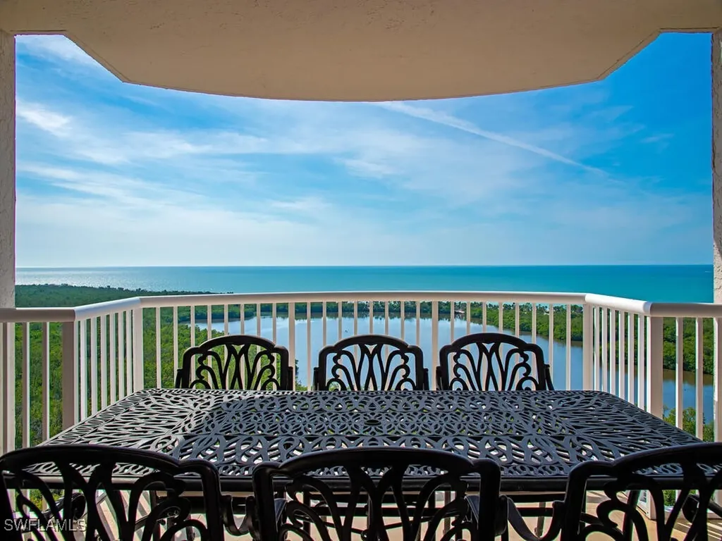 6849 Grenadier Boulevard Naples FL 34108