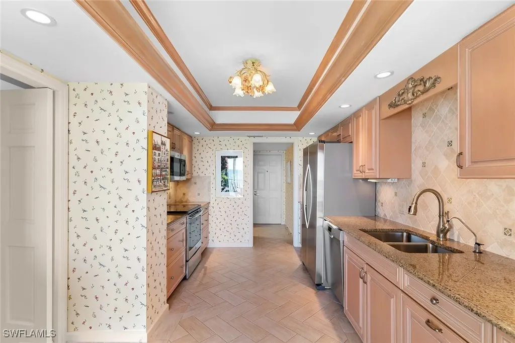 1285 Gulf Shore Boulevard N Naples FL 34102