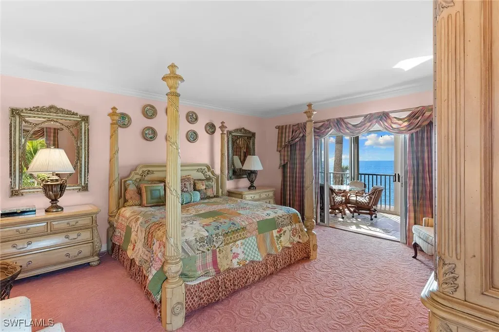 1285 Gulf Shore Boulevard N Naples FL 34102