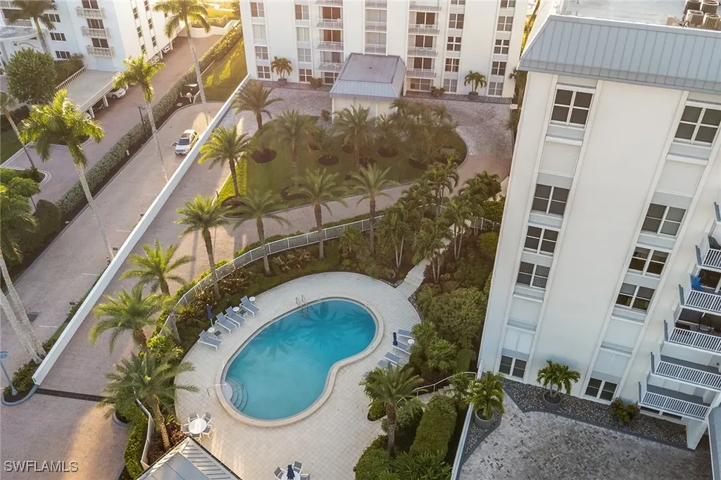 1285 Gulf Shore Boulevard N Naples FL 34102