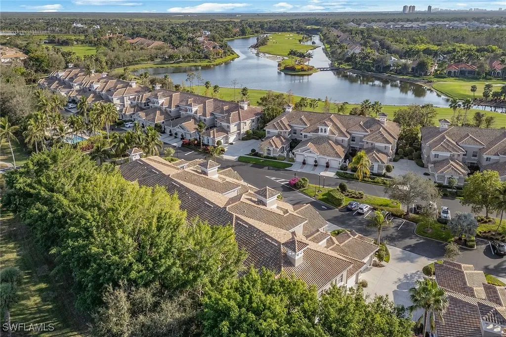 3945 Deer Crossing Court Naples FL 34114