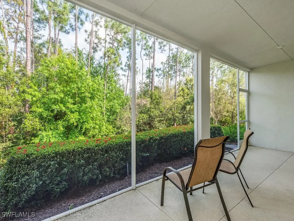 6981 Avalon Circle Naples FL 34112