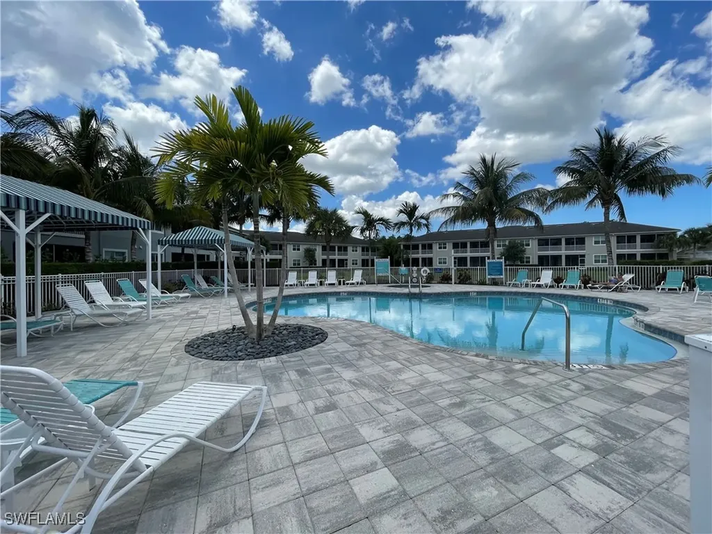 6981 Avalon Circle Naples FL 34112