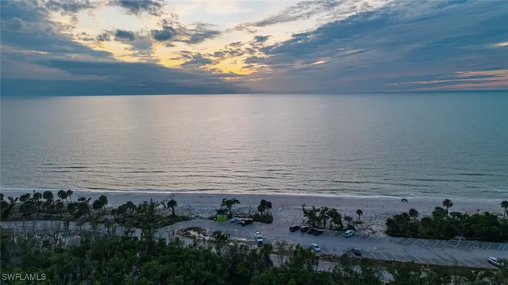 5 Bluebill Avenue Naples FL 34108