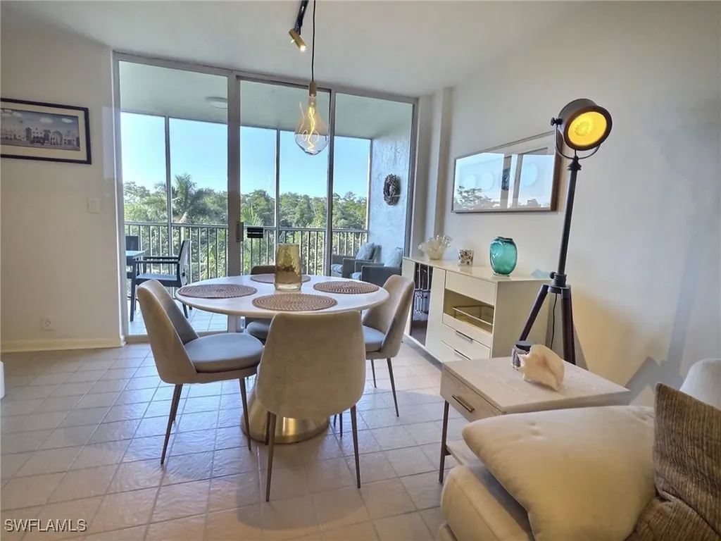 5 Bluebill Avenue Naples FL 34108