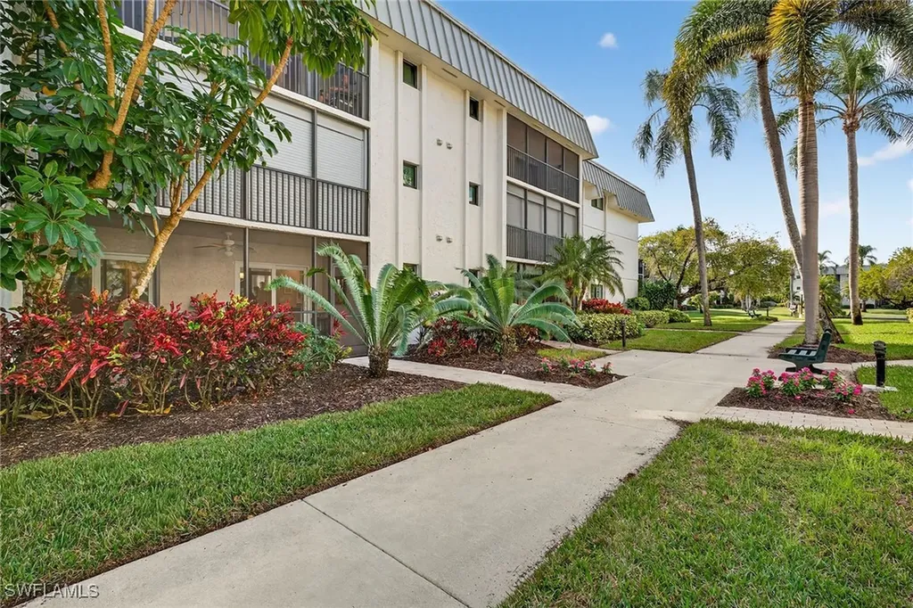 788 Park Shore Drive Naples FL 34103