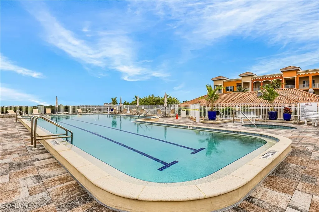 451 Bayfront Place Naples FL 34102