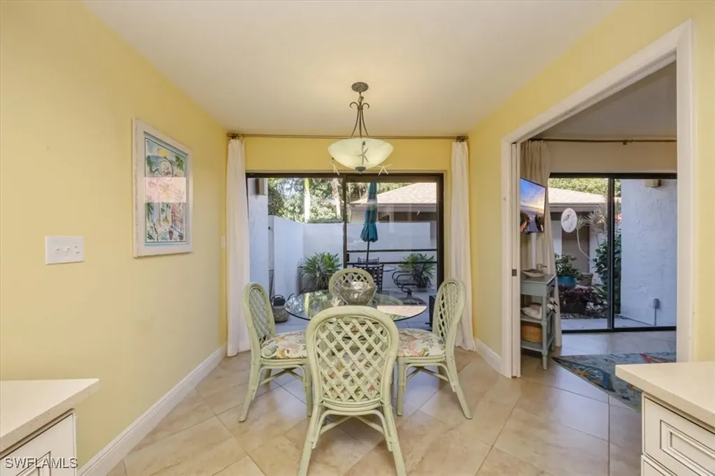 544 Retreat Drive Naples FL 34110