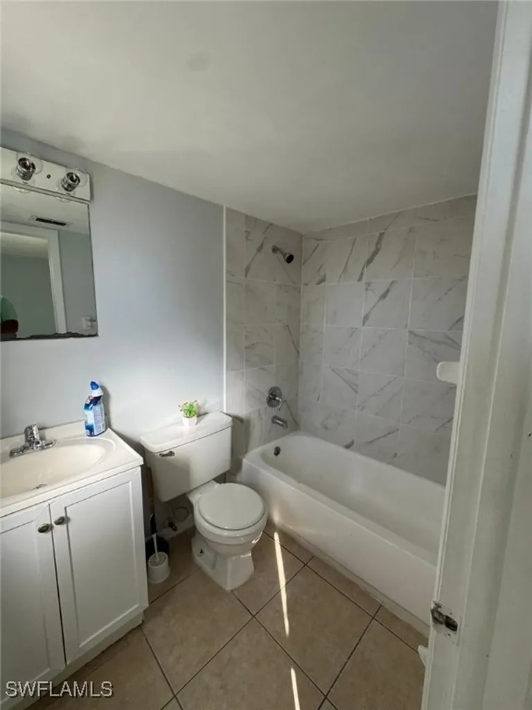 3004 Santa Barbara Boulevard Cape Coral FL 33914