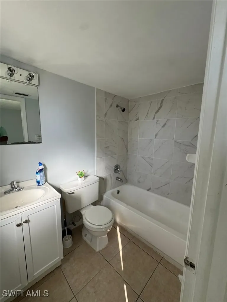 3004 Santa Barbara Boulevard Cape Coral FL 33914