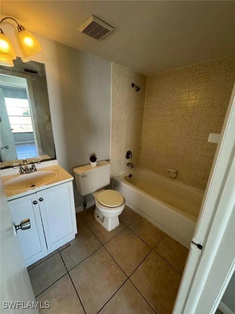 3004 Santa Barbara Boulevard Cape Coral FL 33914