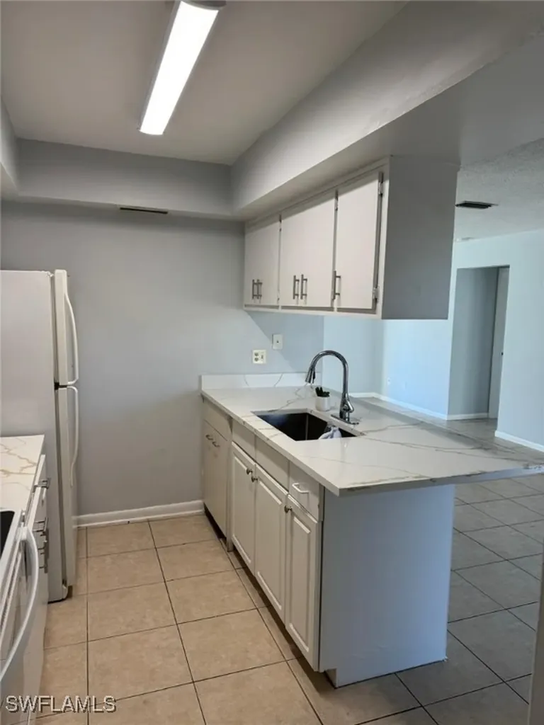 3004 Santa Barbara Boulevard Cape Coral FL 33914